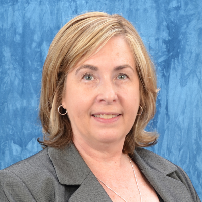 Headshot Lori Shipley